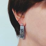 Boucles d'oreilles fleurs portées